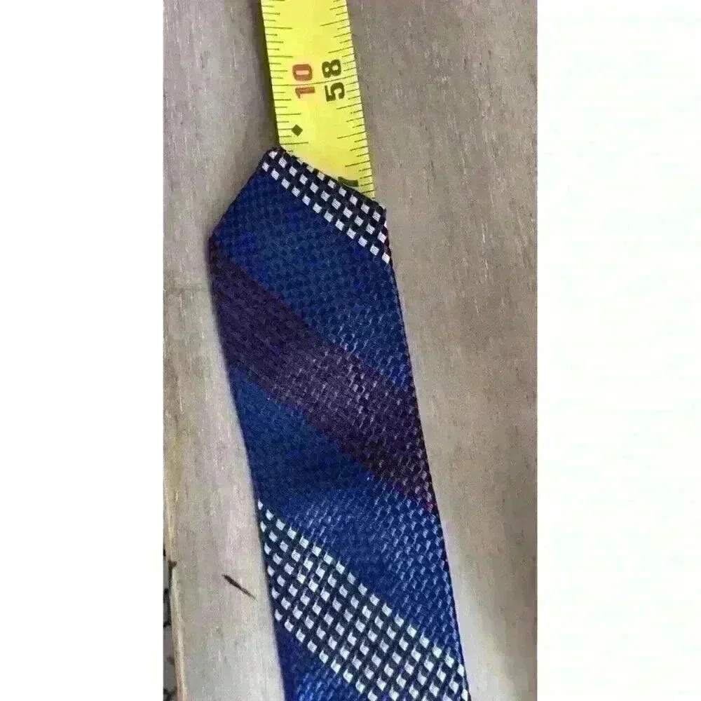 VTG Tommy Hilfiger‎ Repp Tie Jacquard 100% Silk Necktie Red Blue Woven 57L X 4W